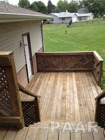 1529 Hickory Point Road Metamora, IL 61548 - Photo 4 of 26