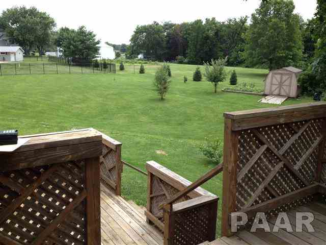 1529 Hickory Point Road Metamora, IL 61548 - Photo 5 of 26