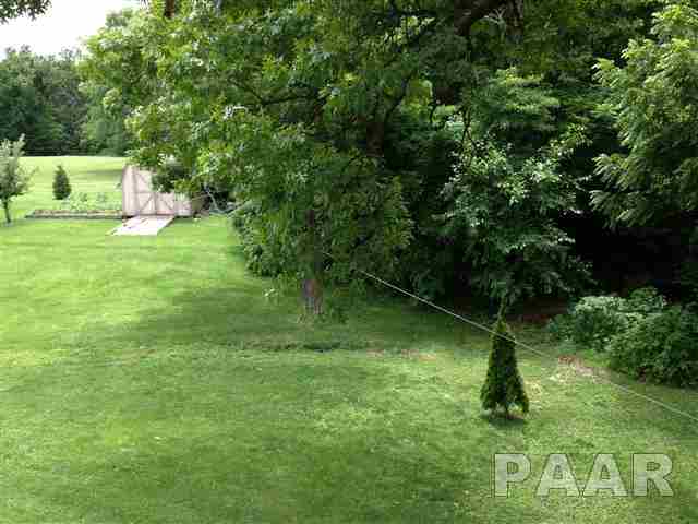 1529 Hickory Point Road Metamora, IL 61548 - Photo 6 of 26