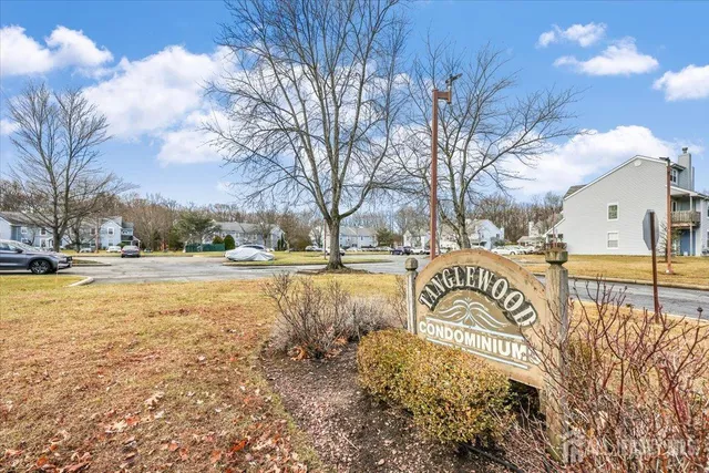 $2,400 | 54 Tanglewood Court, Monmouth Junction, NJ 08852