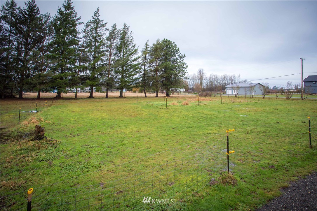 853 West Larson Road Bellingham, WA 98226 - Photo 22 of 29