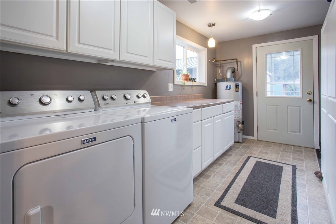 853 West Larson Road Bellingham, WA 98226 - Photo 4 of 29