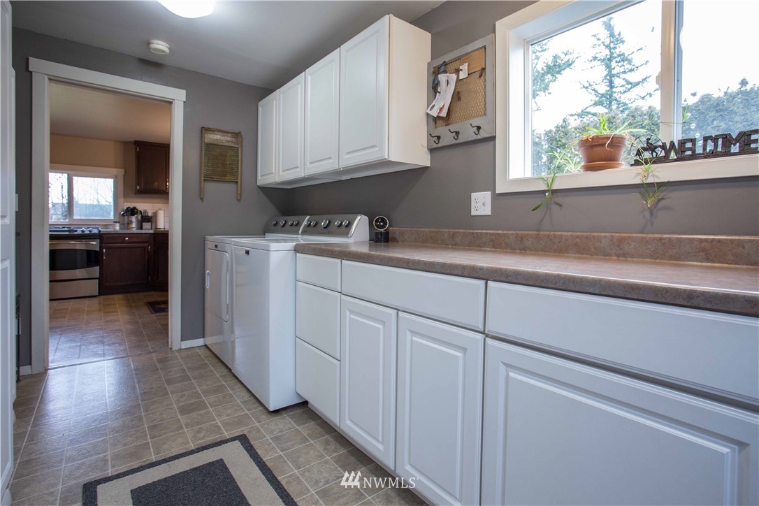 853 West Larson Road Bellingham, WA 98226 - Photo 5 of 29