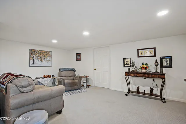 $650,000 | 7756 Highway 5, Clinton, NY 13323