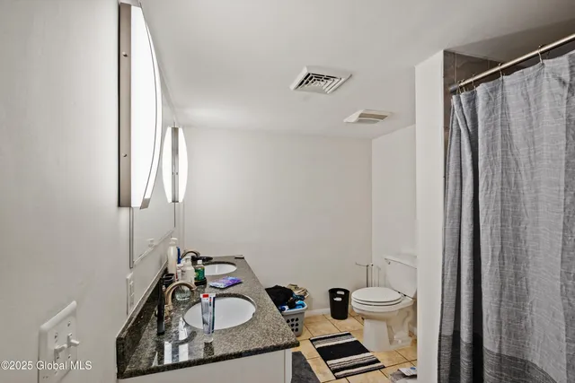 $650,000 | 7756 Highway 5, Clinton, NY 13323