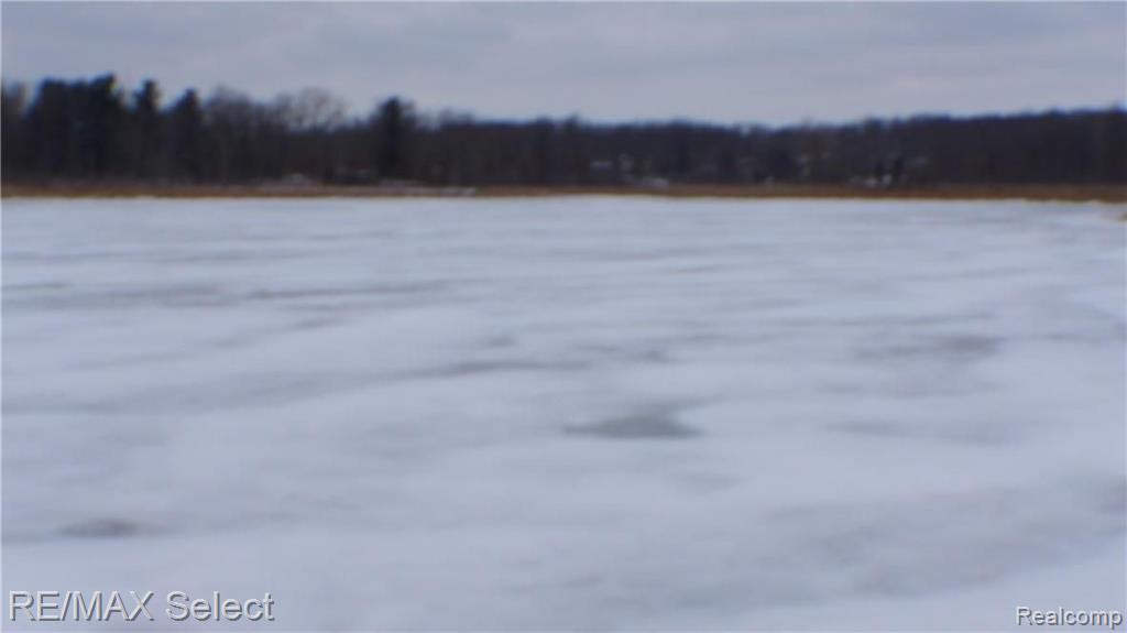 A3 Hartland Road Fenton, MI 48430 - Photo 6 of 7