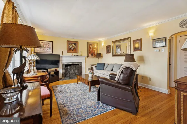 $600,000 | 145 Merrybrook Drive, Havertown, PA 19083