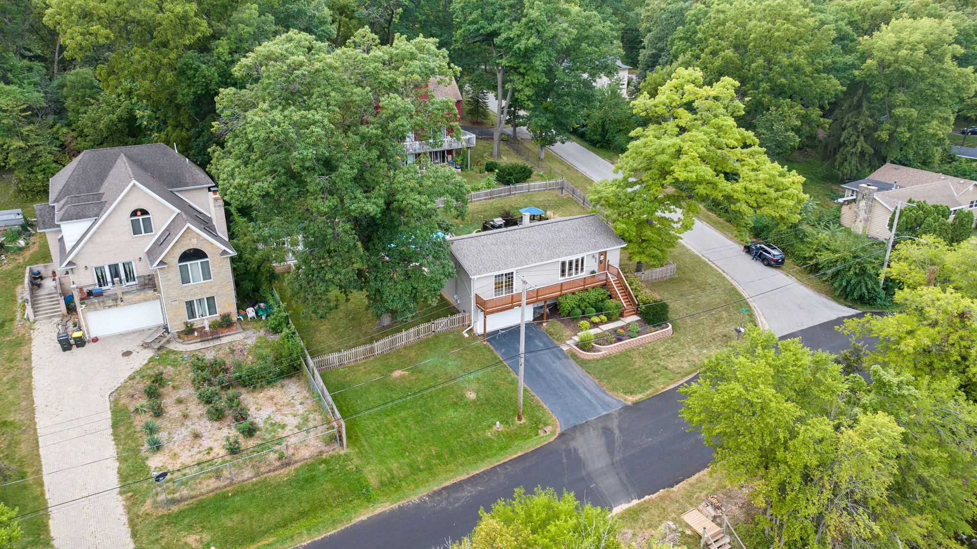 6N998 Riverside Drive St. Charles, IL 60174 - Photo 36 of 46 an aerial view of a house