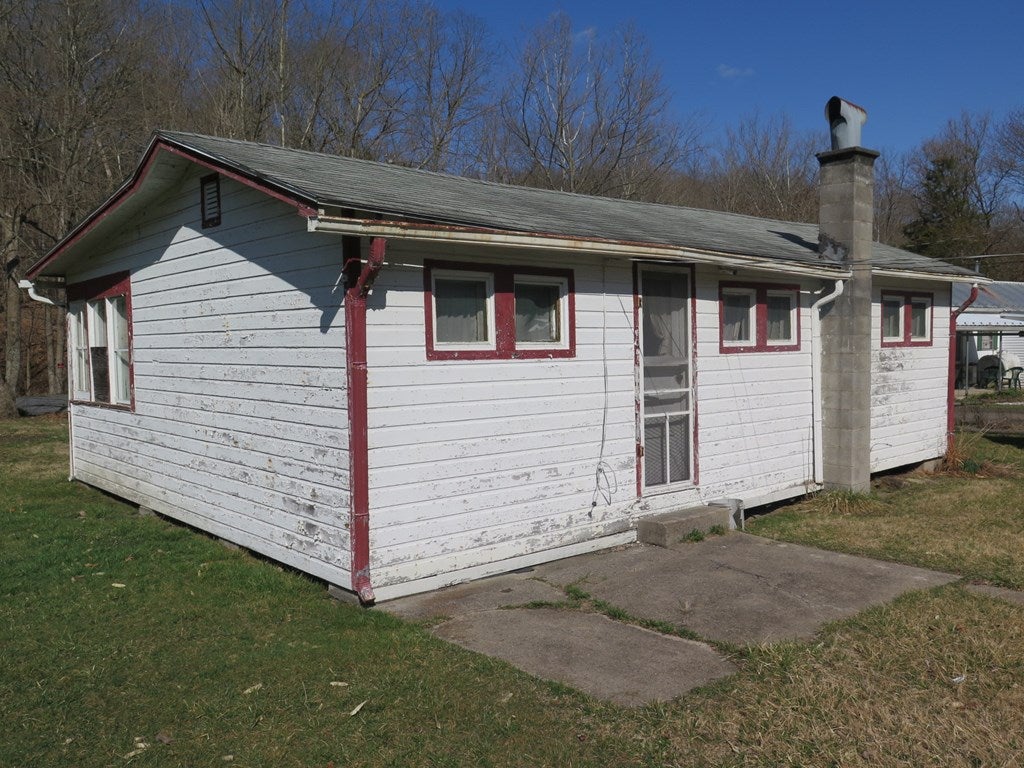 12977 Blacklog Mountain Road Mount Union, PA 17066 - Photo 32 of 38 Fishing Cottage