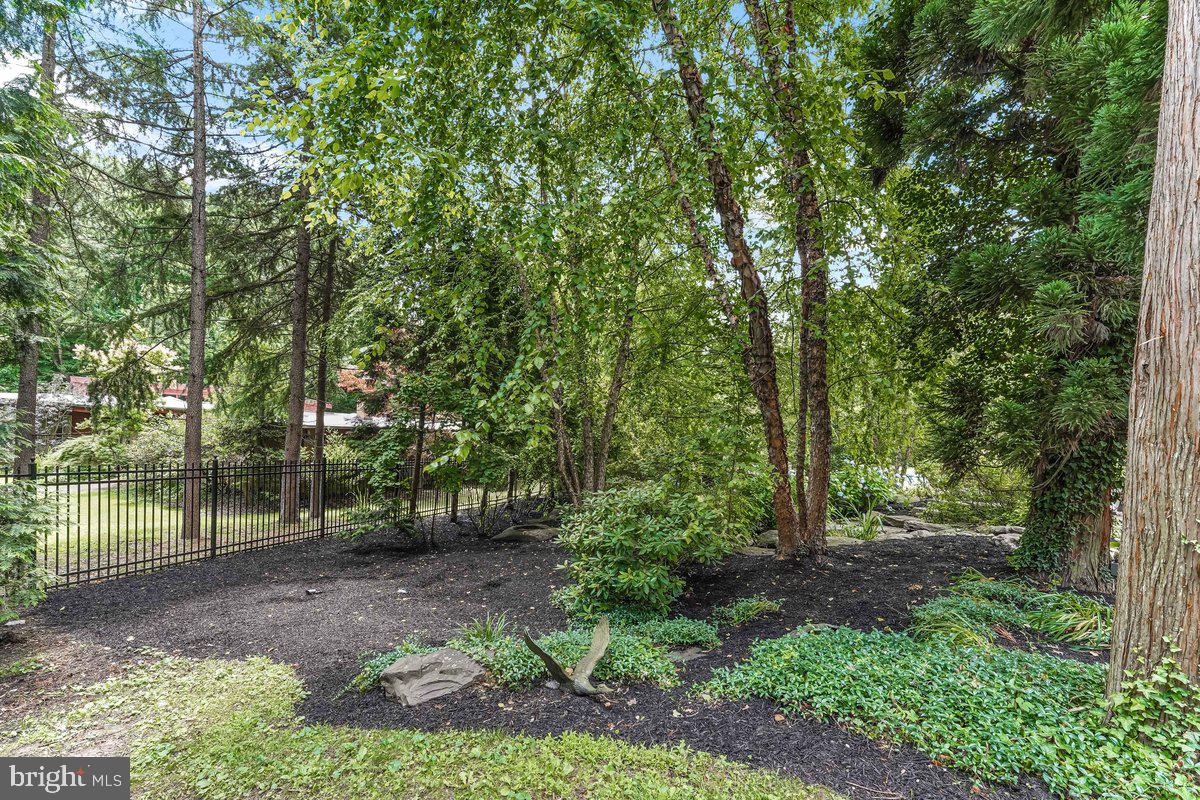 616 Clothier Road Wynnewood, PA 19096 - Photo 20 of 59