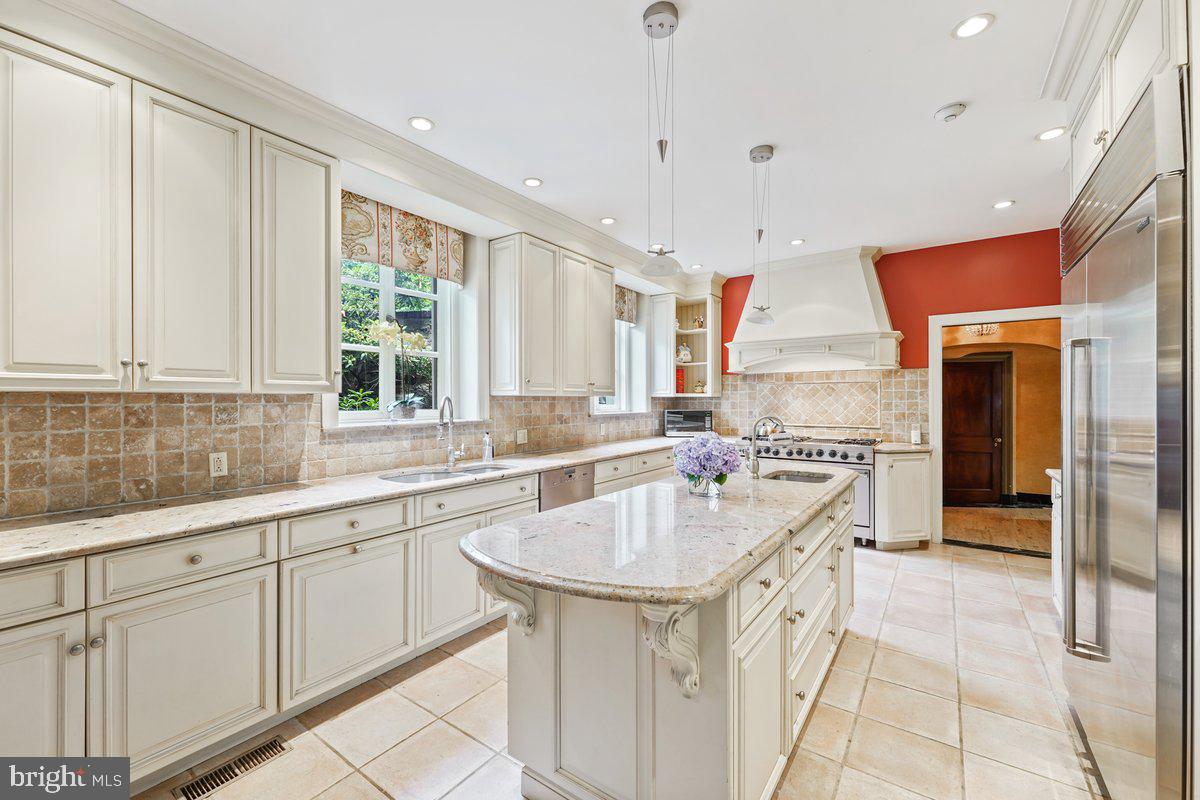 616 Clothier Road Wynnewood, PA 19096 - Photo 29 of 59