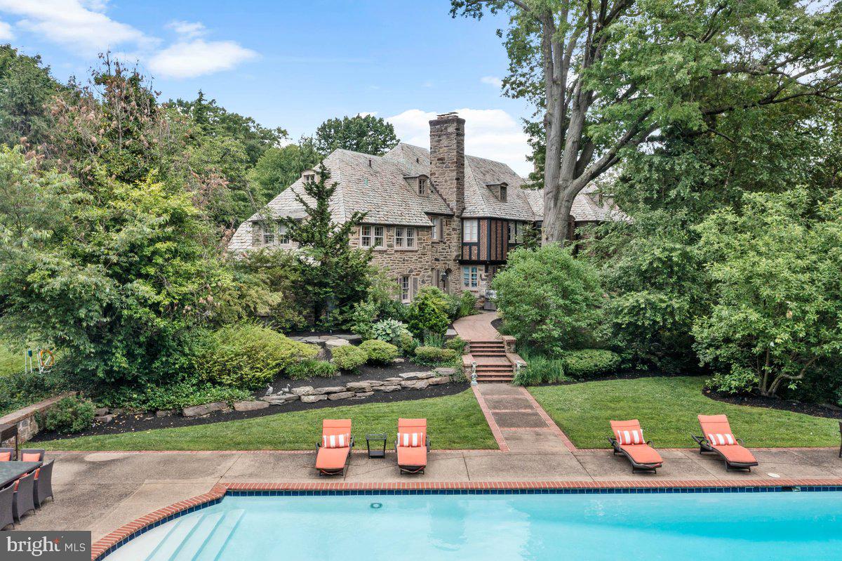 616 Clothier Road Wynnewood, PA 19096 - Photo 8 of 59