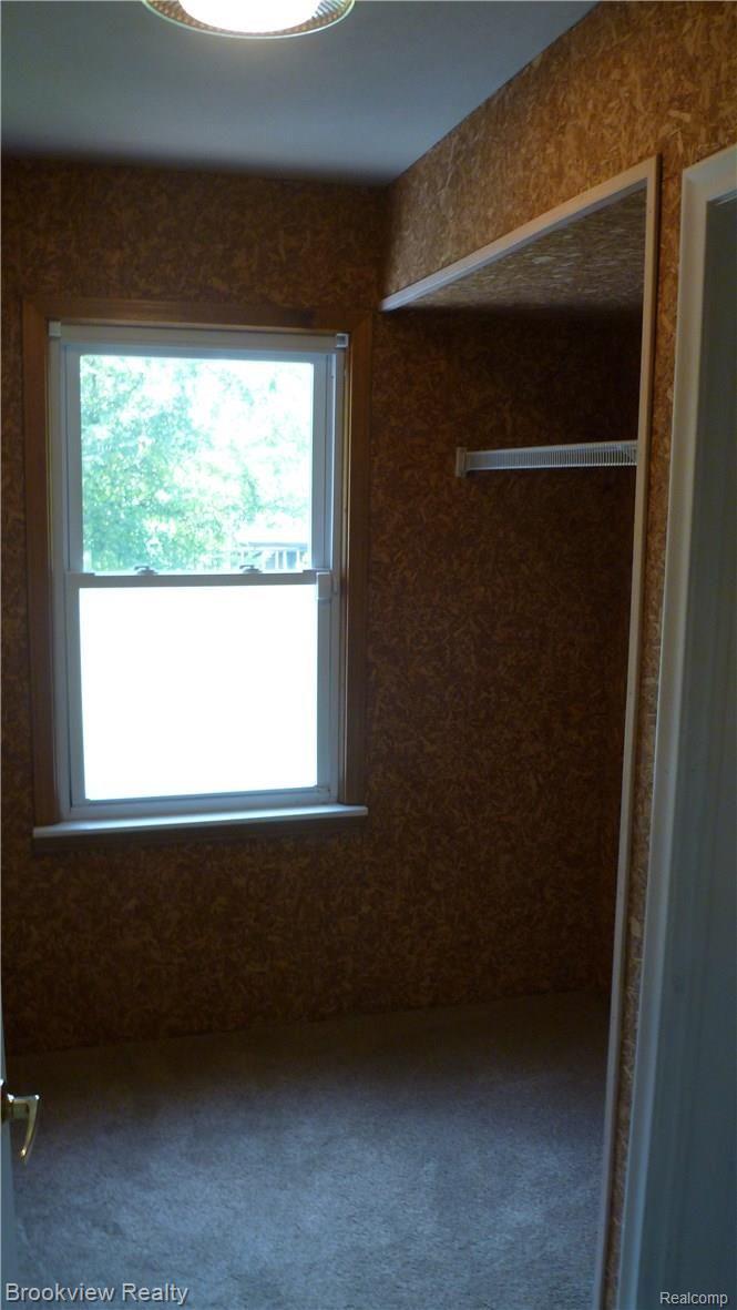 2010 Walton Blvd. Rochester, MI 48309 - Photo 16 of 26 009.JPG