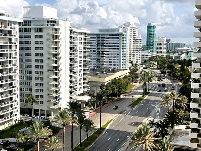 $4,000 | 5701 Collins Avenue, Unit 1201, Miami Beach, FL 33140