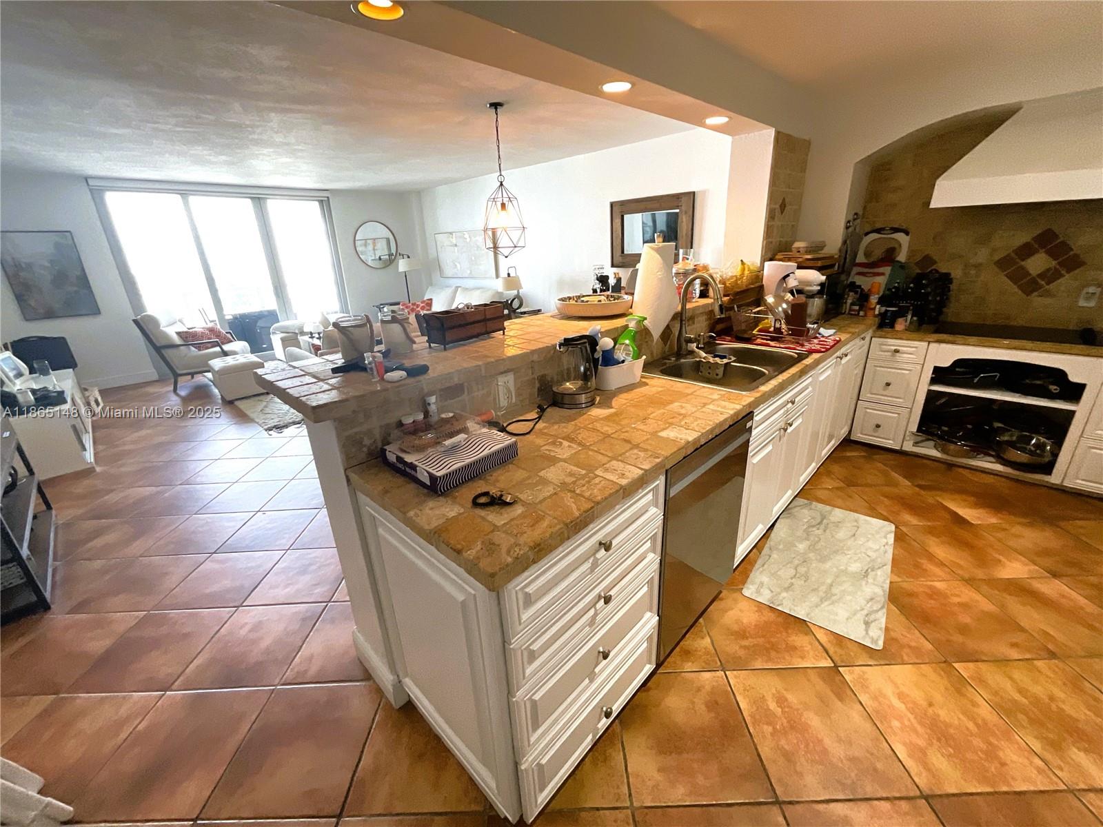 5701 Collins Avenue, Unit 1201 Miami Beach, FL 33140 - Photo 17 of 47