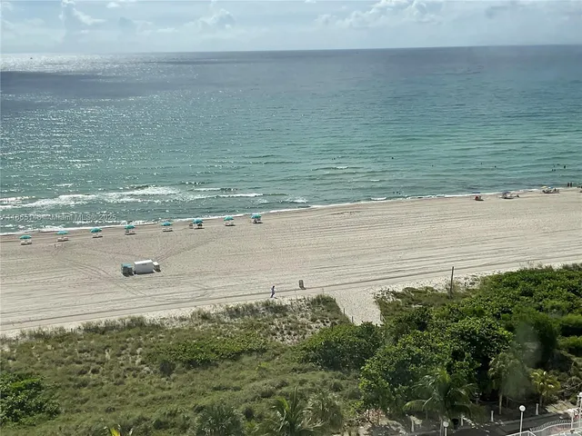 $4,000 | 5701 Collins Avenue, Unit 1201, Miami Beach, FL 33140