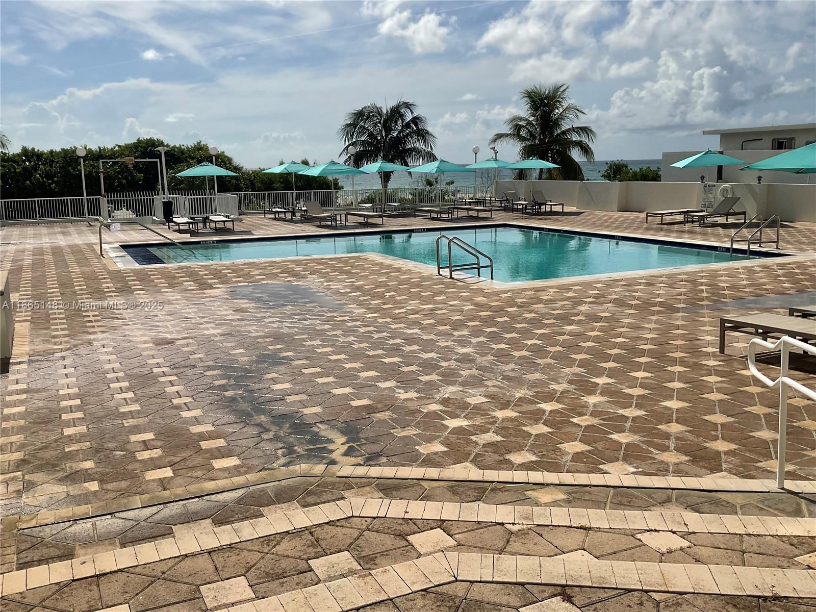 5701 Collins Avenue, Unit 1201 Miami Beach, FL 33140 - Photo 33 of 47