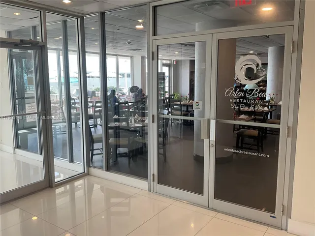 $4,000 | 5701 Collins Avenue, Unit 1201, Miami Beach, FL 33140