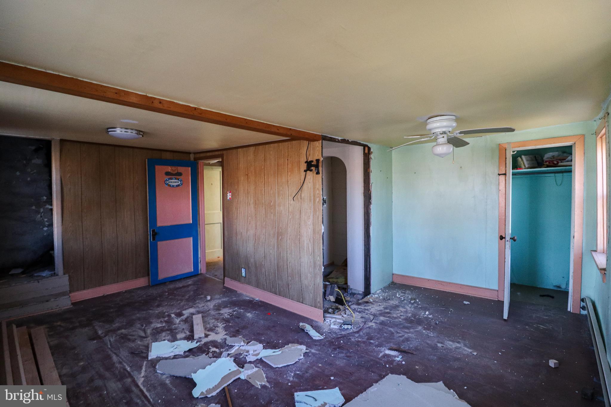 6481 Chambers Hill Road Harrisburg, PA 17111 - Photo 16 of 26