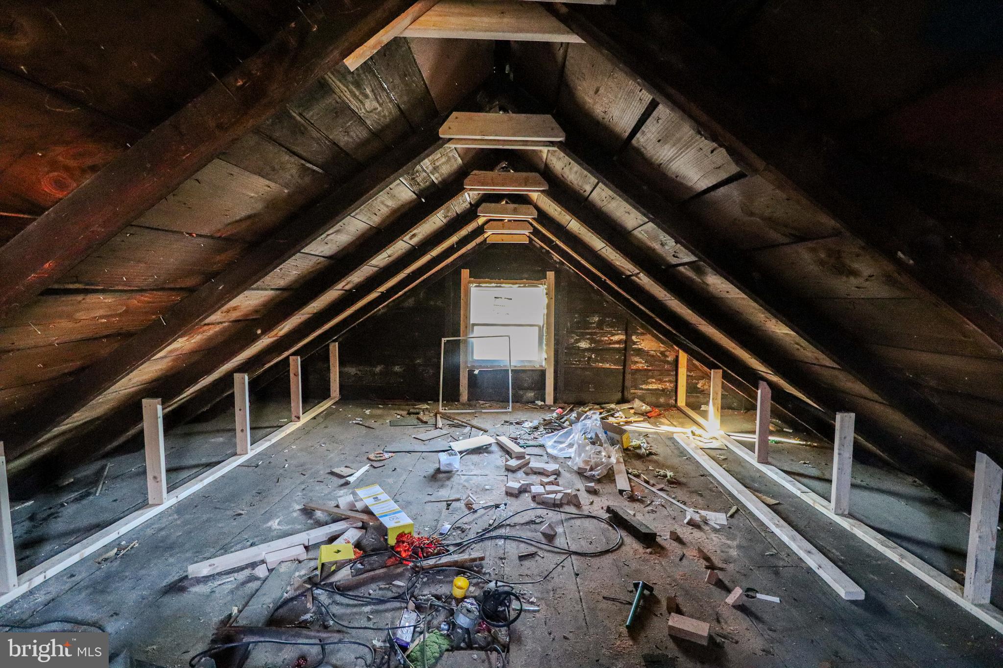 6481 Chambers Hill Road Harrisburg, PA 17111 - Photo 19 of 26 a view of entryway