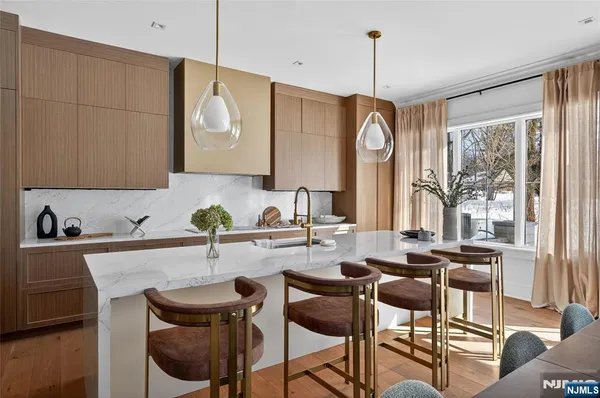 $2,350,000 | 16-18 Paris Avenue, Unit 3, Northvale, NJ 07647