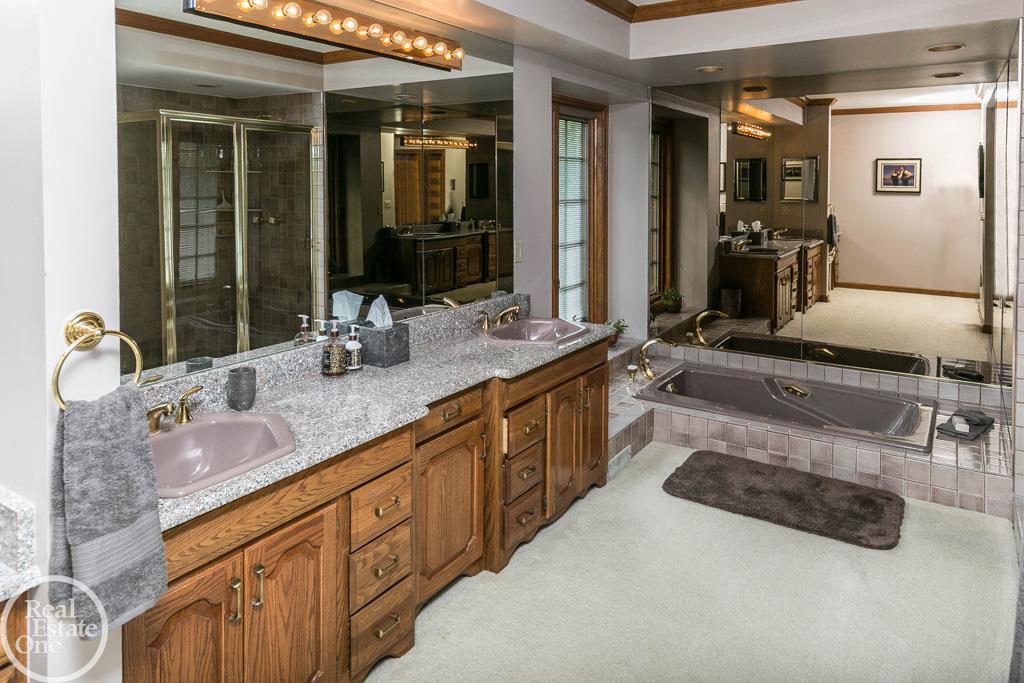 32411 Sutton Road New Baltimore, MI 48047 - Photo 24 of 42