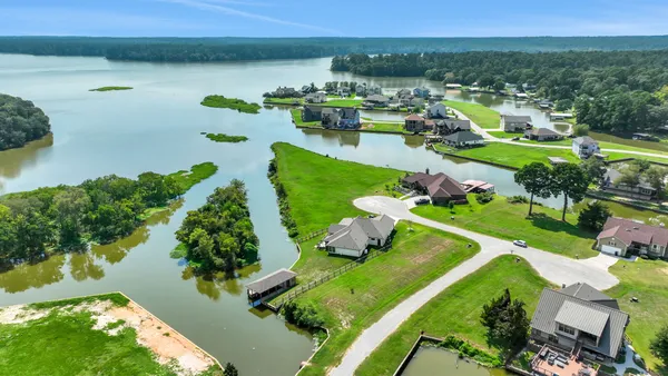 $135,000 | 11 Peninsula Point, Huntsville, TX 77340