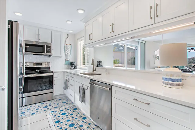 $2,300 | 353 Highway 1, Unit B301, Jupiter, FL 33477