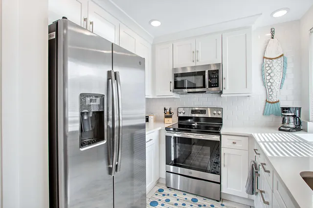 $2,300 | 353 Highway 1, Unit B301, Jupiter, FL 33477