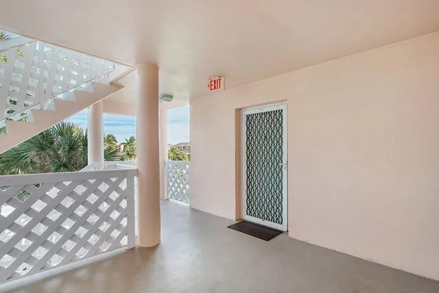 $2,300 | 353 Highway 1, Unit B301, Jupiter, FL 33477