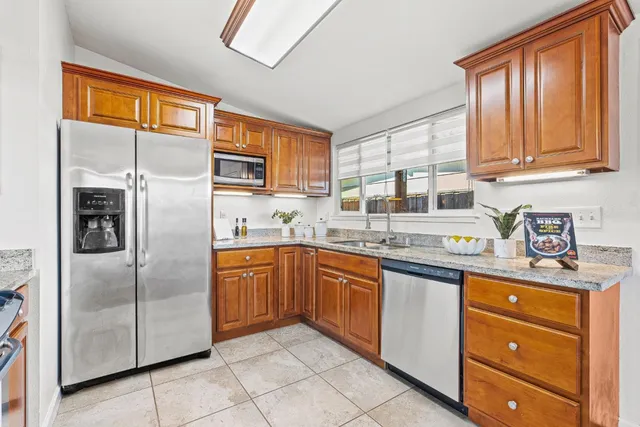 $799,000 | 2083 Everglade Street, Hayward, CA 94545