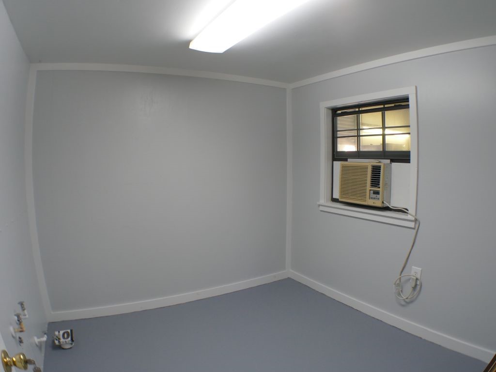 1615 East Wallisville Road Highlands, TX 77562 - Photo 20 of 32 a room that has a window in it