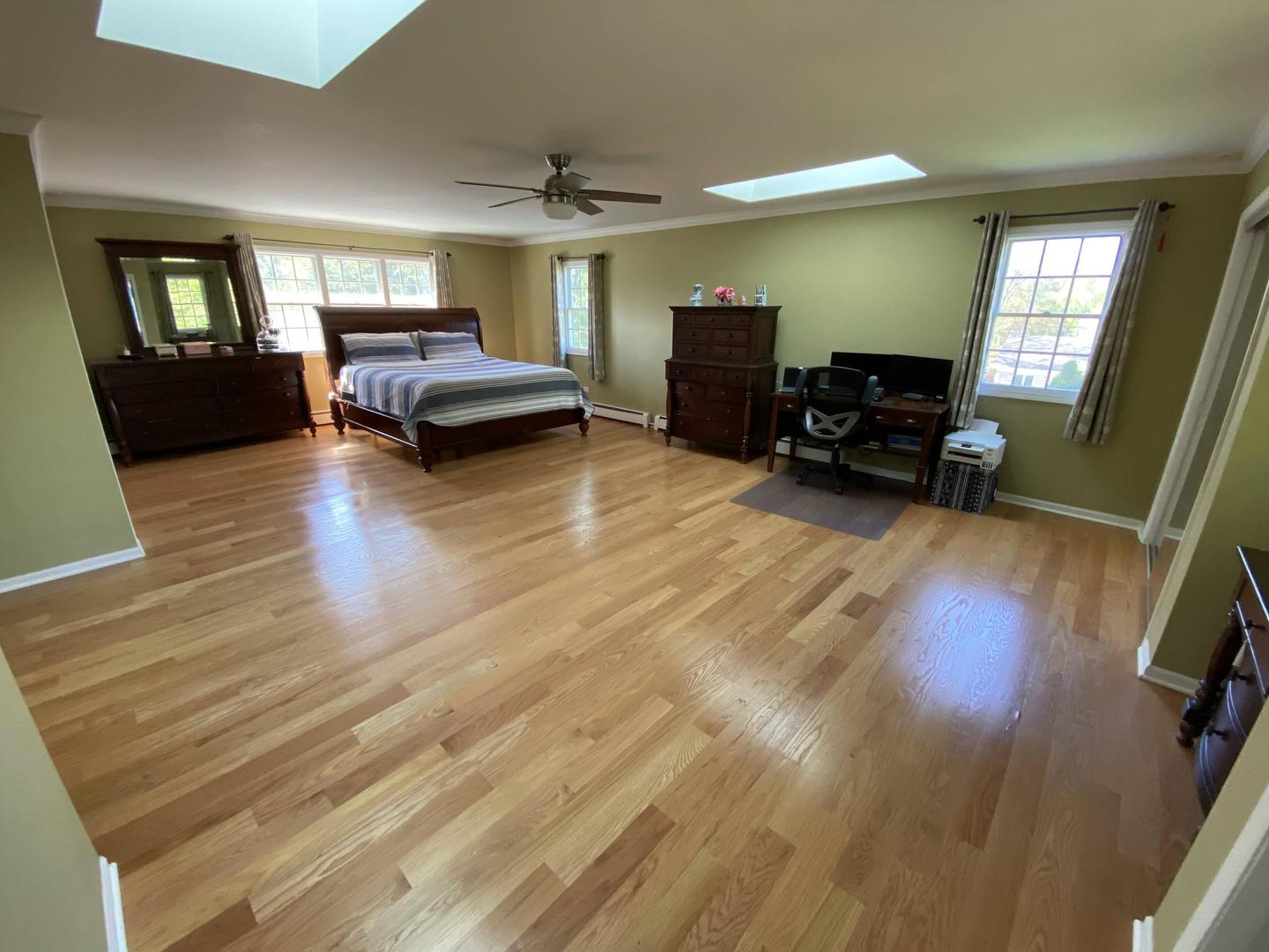 357 Roberts Road Inverness, IL 60010 - Photo 11 of 22