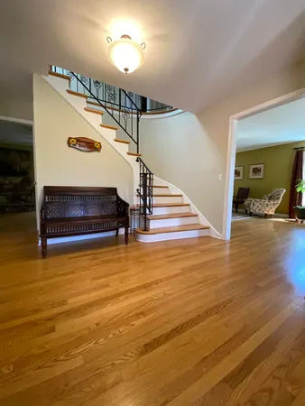 $889,900 | 357 Roberts Road, Inverness, IL 60010