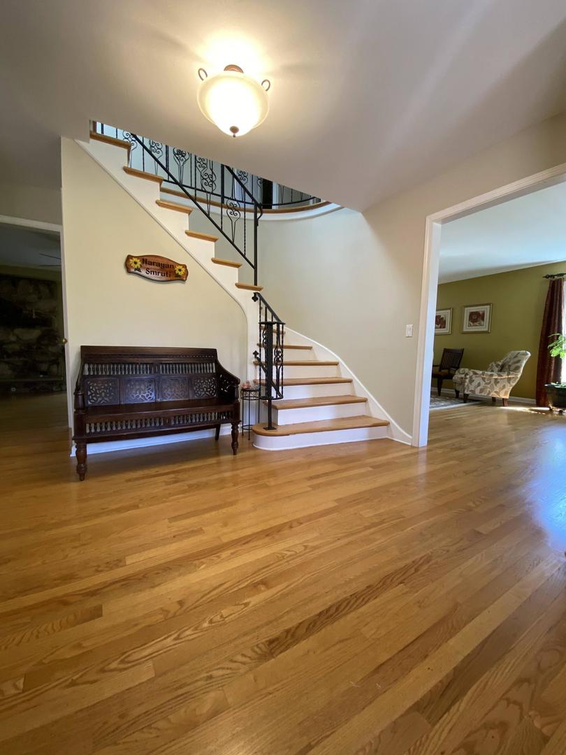 357 Roberts Road Inverness, IL 60010 - Photo 2 of 22