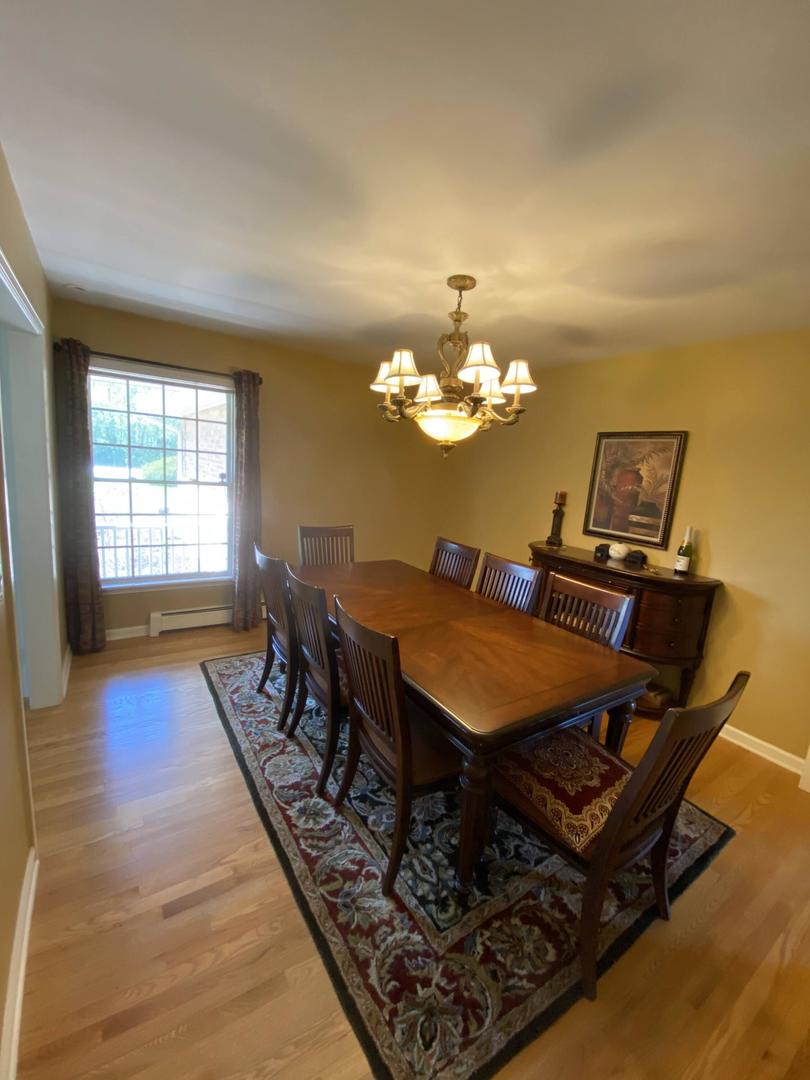 357 Roberts Road Inverness, IL 60010 - Photo 5 of 22
