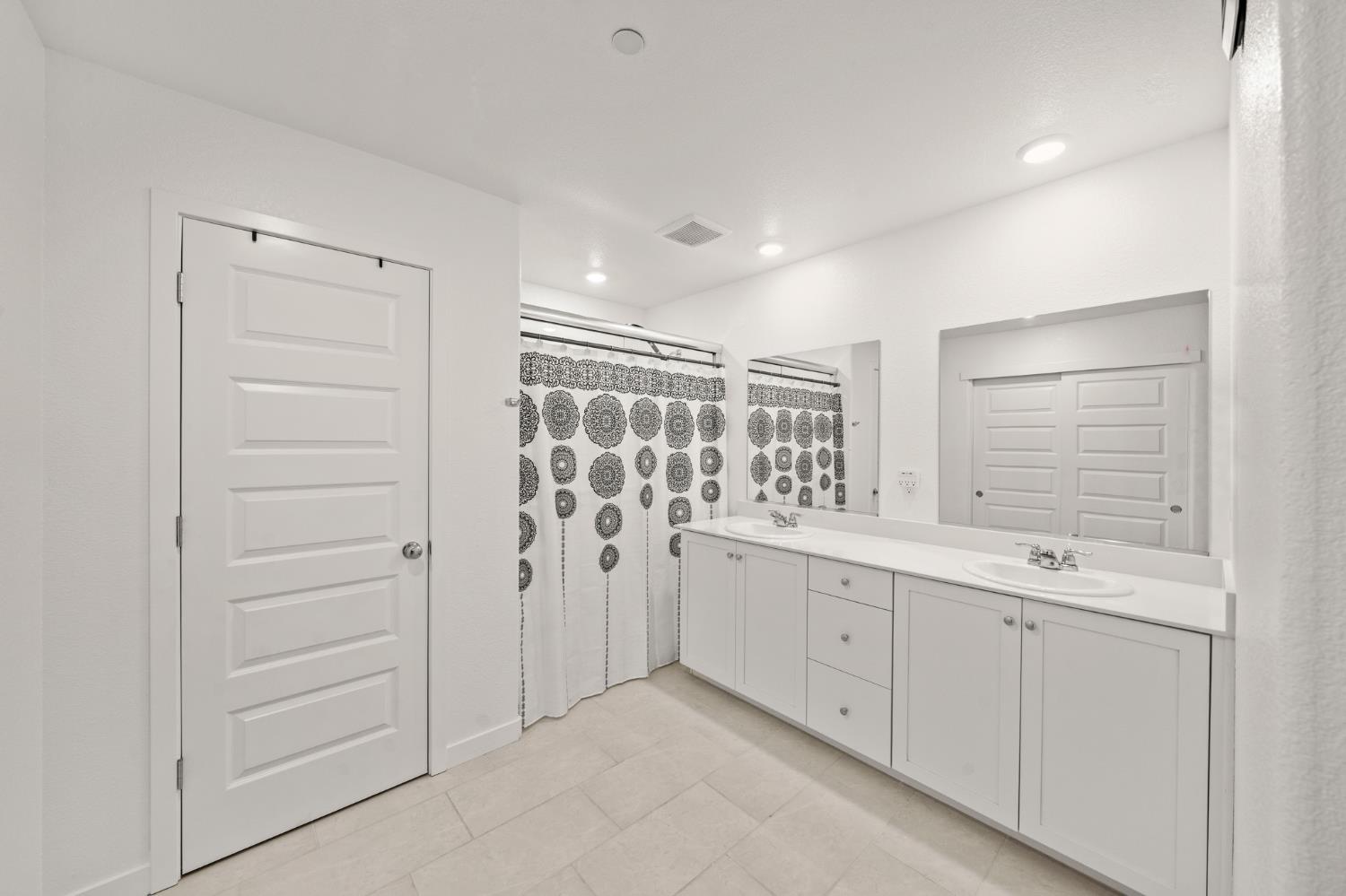 8488 Anker Way Elk Grove, CA 95757 - Photo 37 of 53