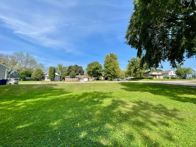 $5,000 | 124 North Park Avenue, Springfield, MN 56087