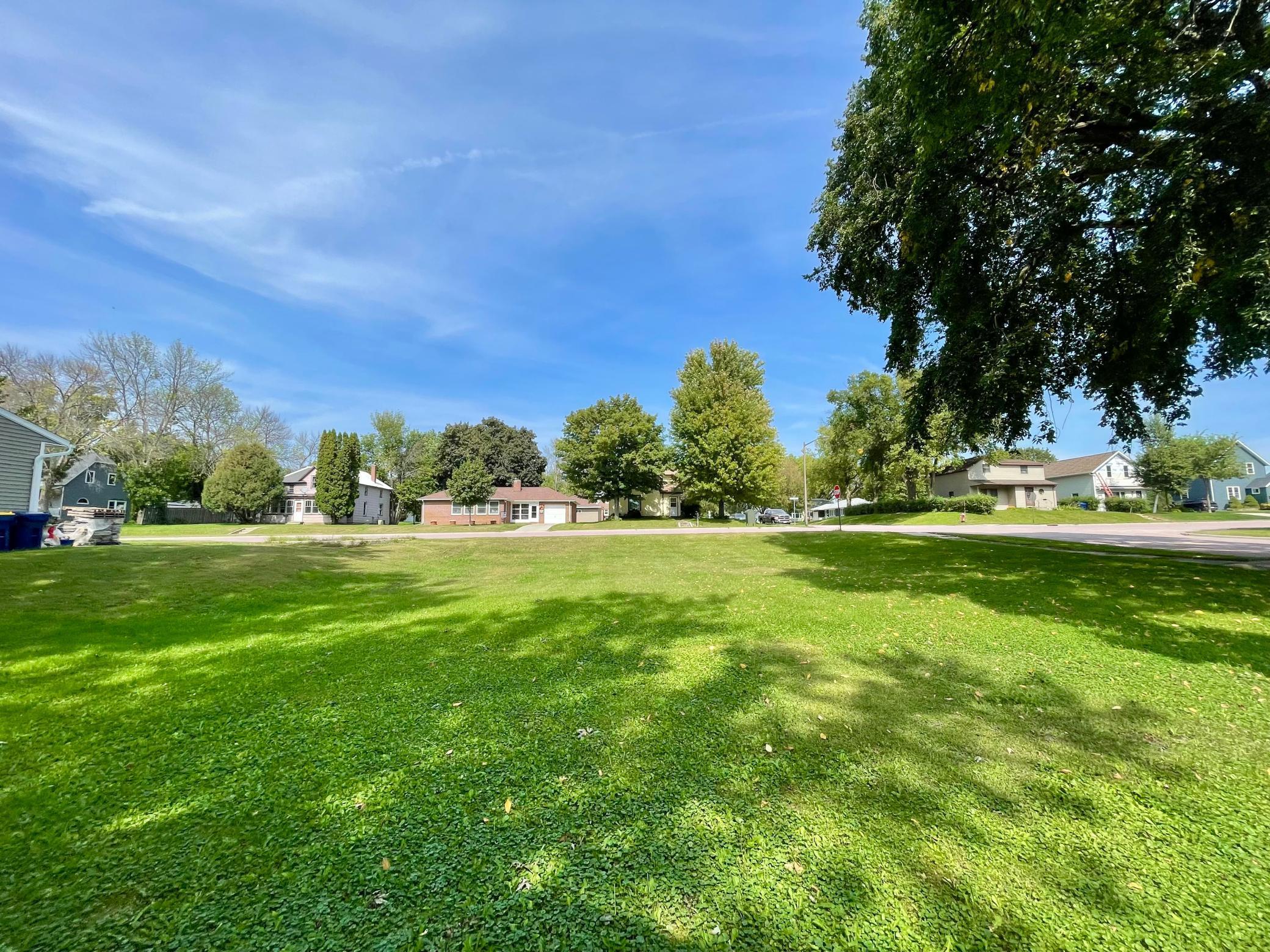 124 North Park Avenue Springfield, MN 56087 - Photo 2 of 5