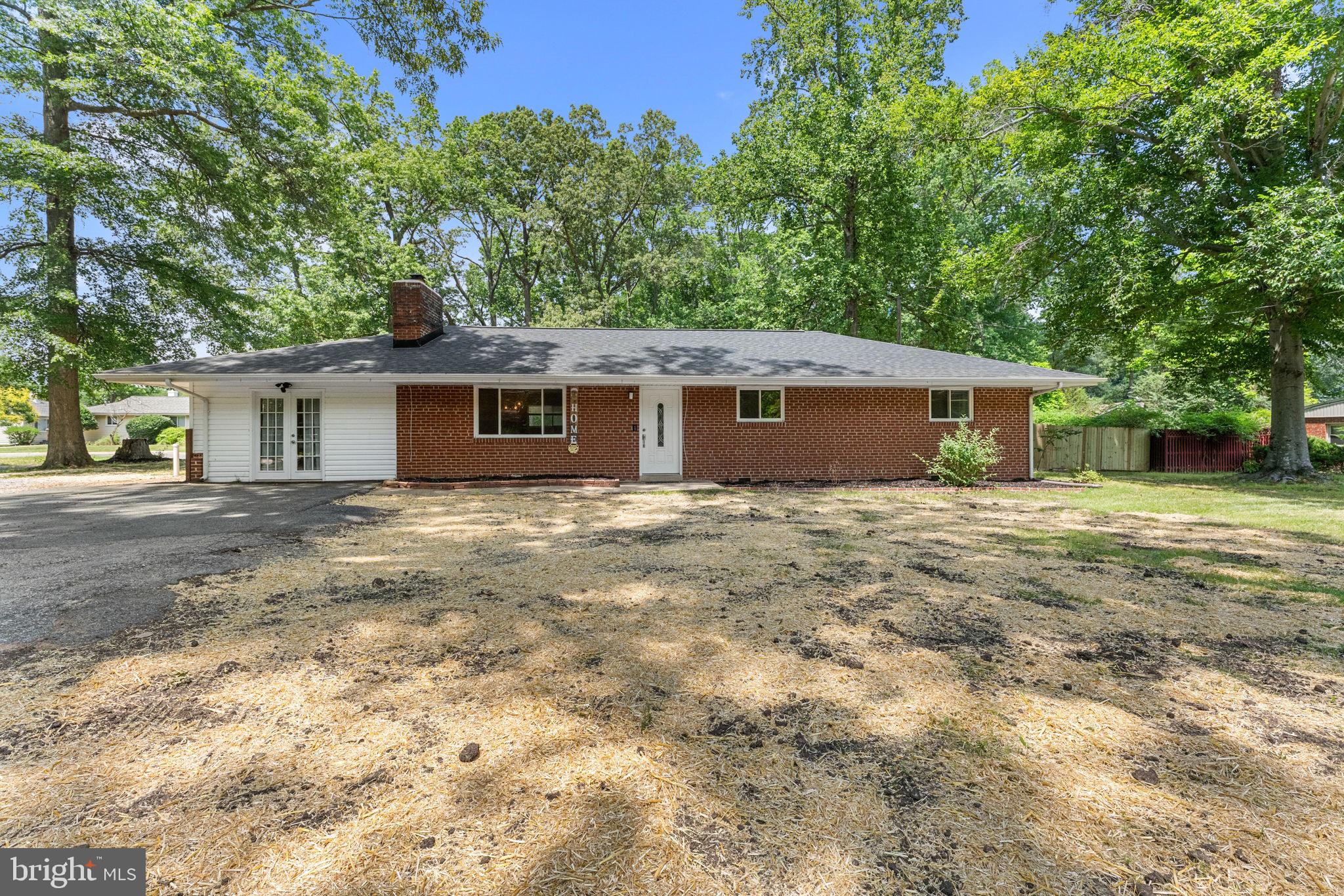18301 Cabin Road Triangle, VA 22172 - Photo 2 of 46