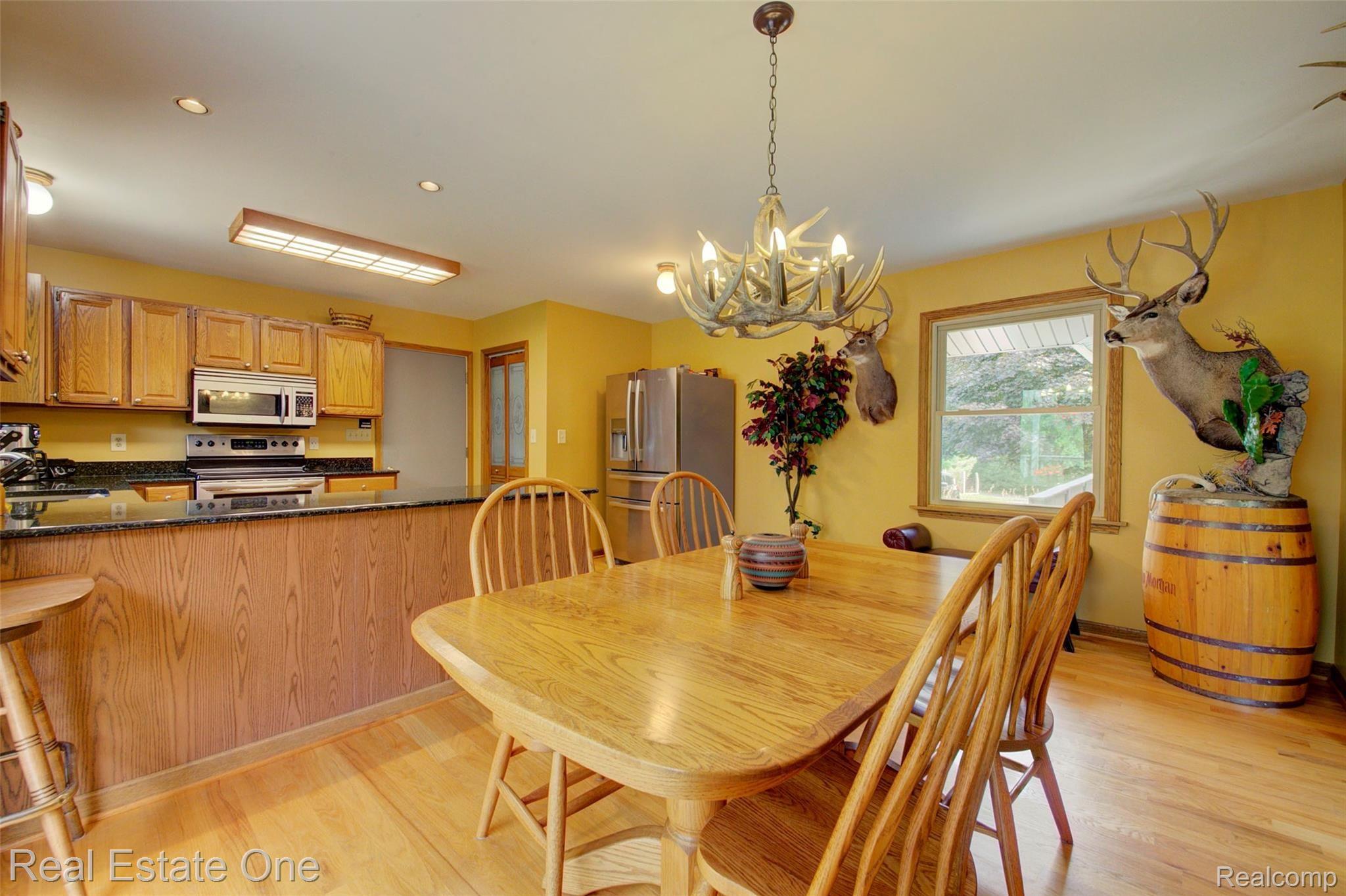 7112 Richardson Road Howell, MI 48843 - Photo 17 of 97 930A4789_90_91.jpg