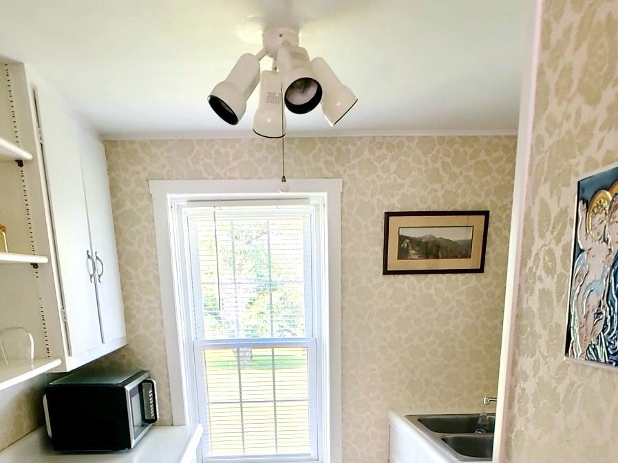 265 Morrison Road Barre Town, VT 05641 - Photo 5 of 17