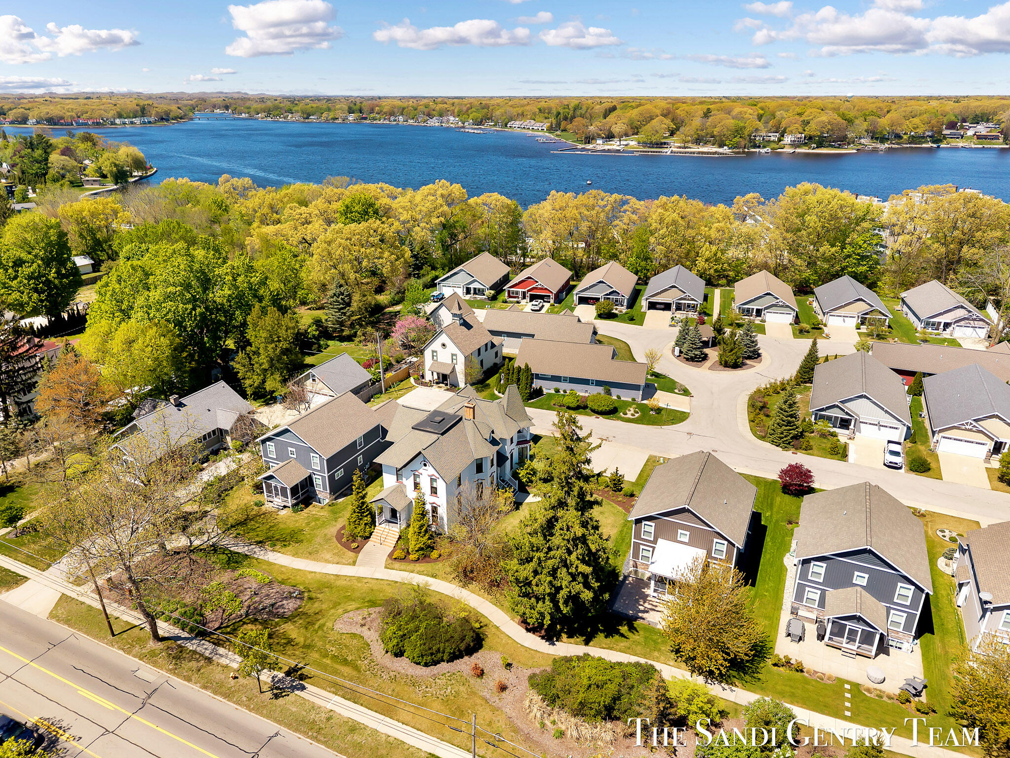 318 Rachaels Way Spring Lake, MI 49456 - Photo 33 of 91 DJI_20260514144401_0120_D_KYLE (1)