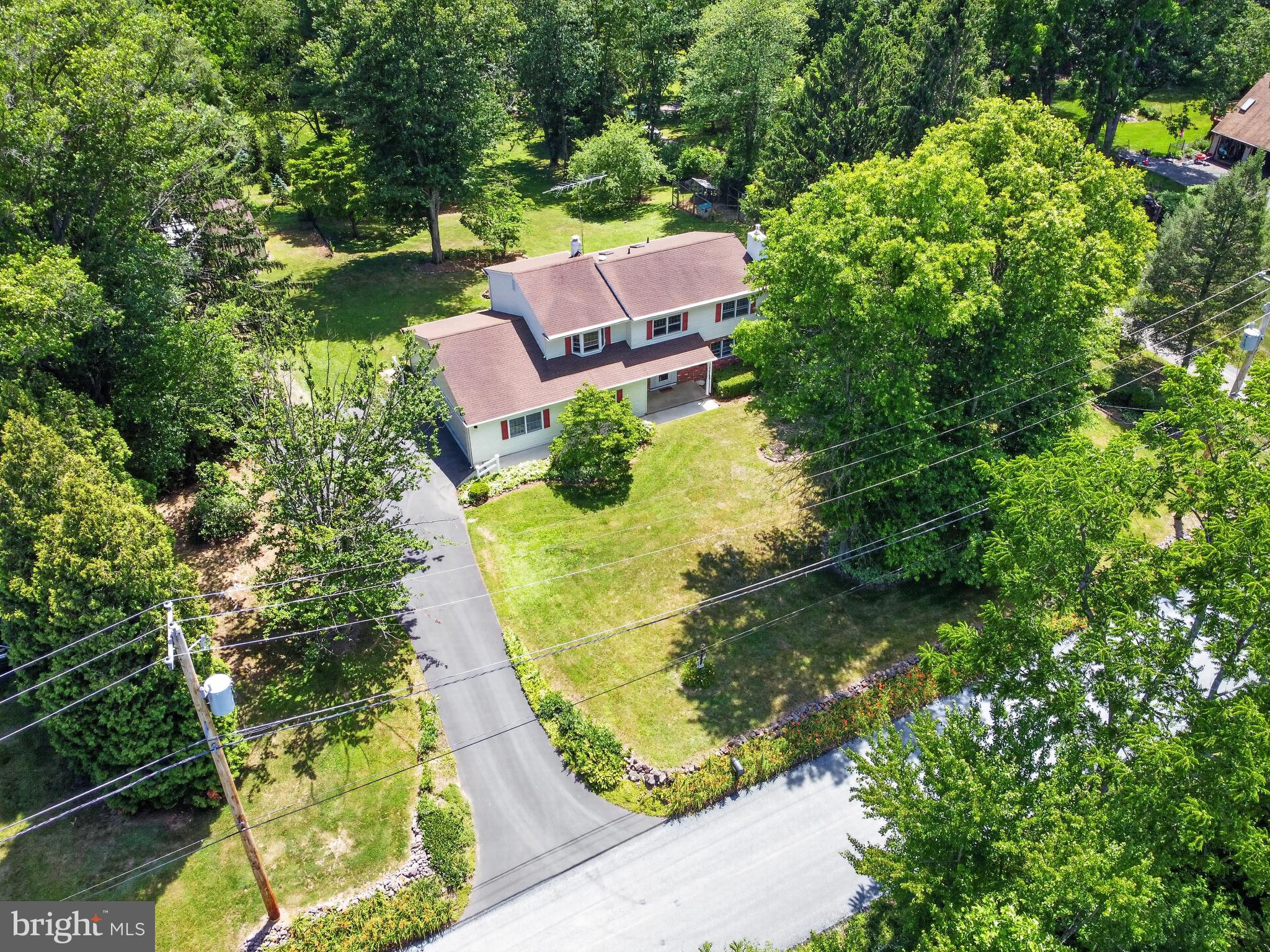272 Pigeon Creek Road Pottstown, PA 19465 - Photo 4 of 40