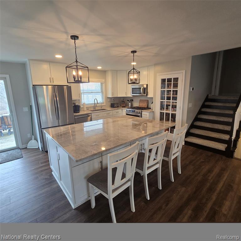13477 South Horrell Road Fenton, MI 48430 - Photo 4 of 30