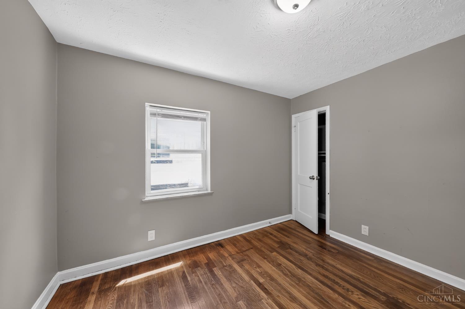 5804 Argus Road Cincinnati, OH 45224 - Photo 20 of 30