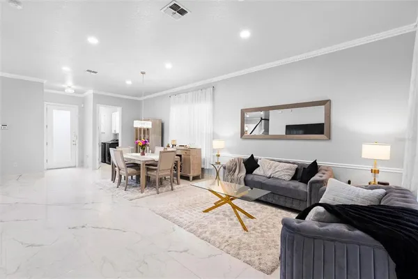 $2,500 | 2300 Painter Lane, Kissimmee, FL 34741
