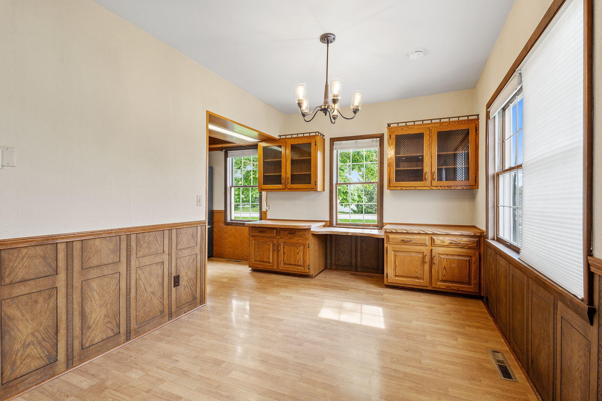 12929 Delaware Street Crown Point, IN 46307 - Photo 14 of 35 2048x1365