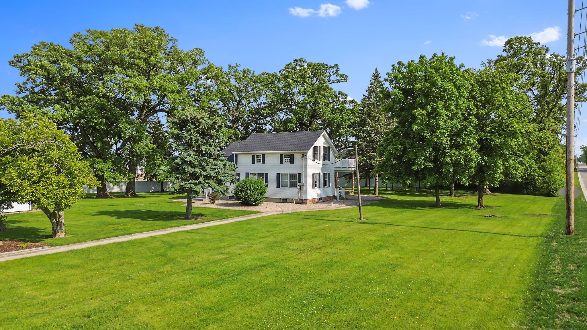 12929 Delaware Street Crown Point, IN 46307 - Photo 2 of 35 2048x1152