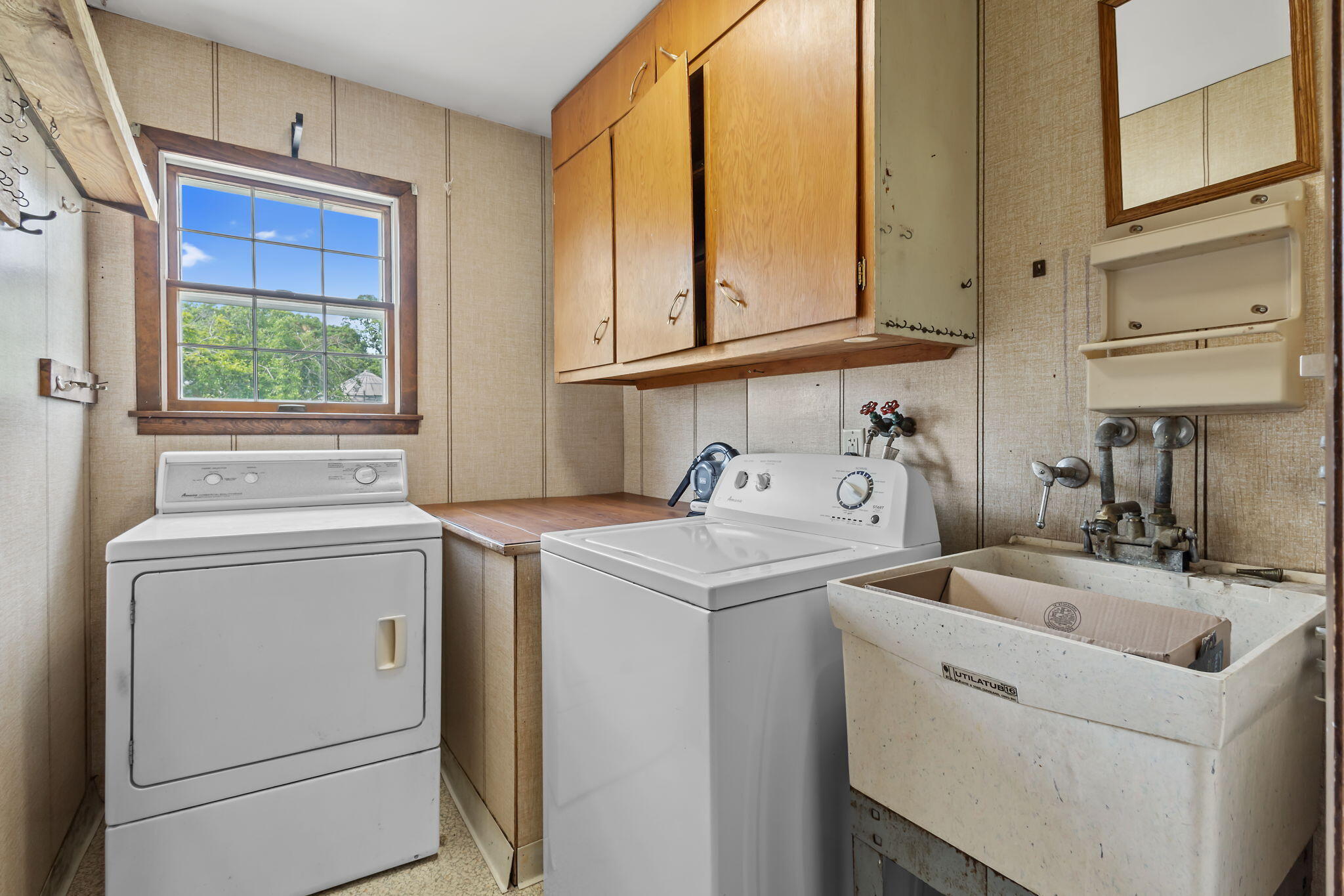 12929 Delaware Street Crown Point, IN 46307 - Photo 22 of 35 2048x1365